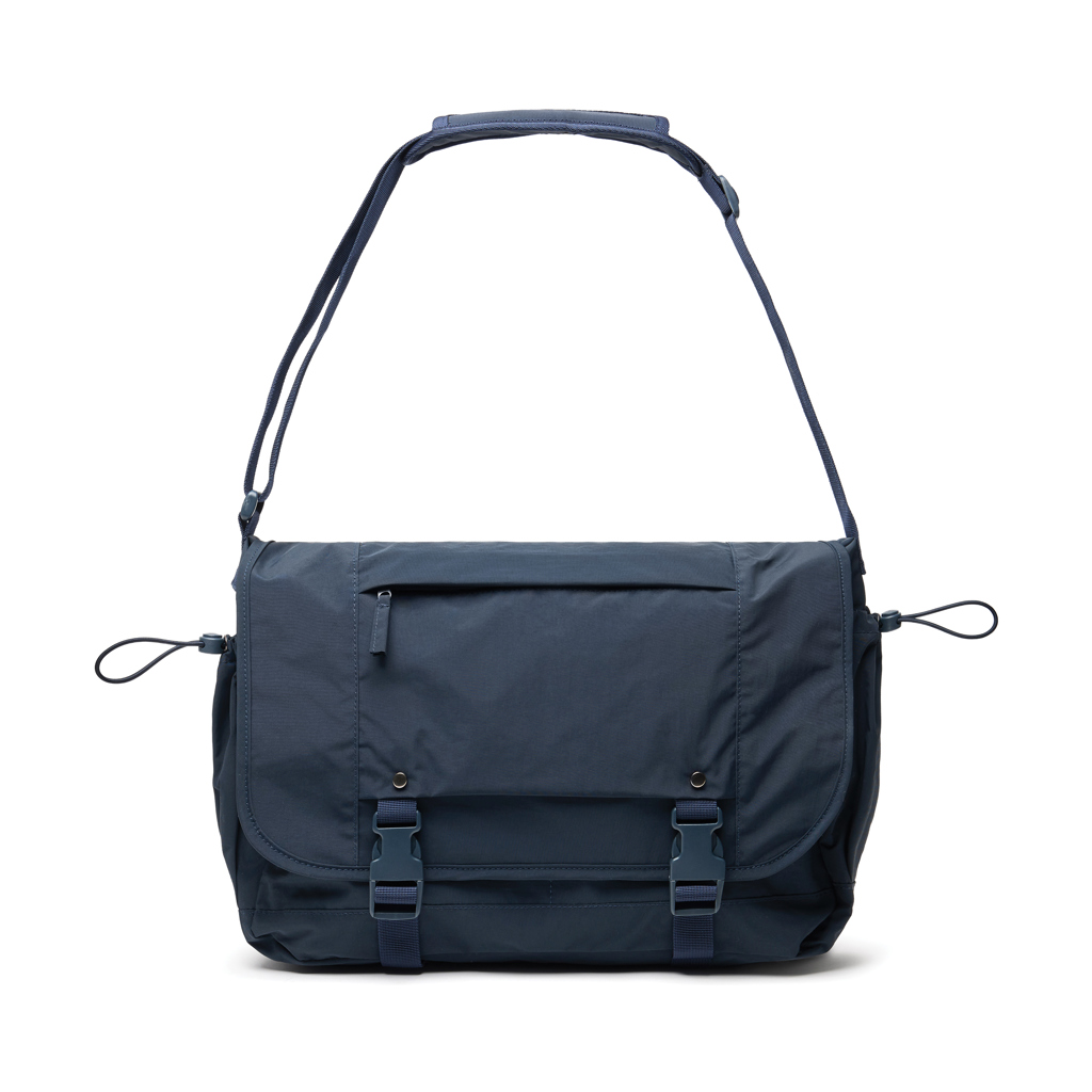 XD Xclusive KENTO URBAN RCS recycled nylon 15.6 inch Messenger