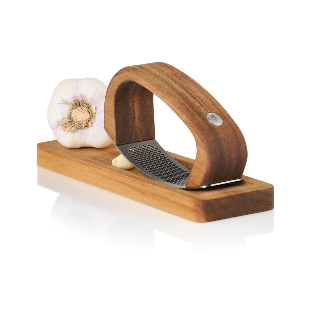 AdHoc AdHoc RoccaAlio Garlic press with chopping board